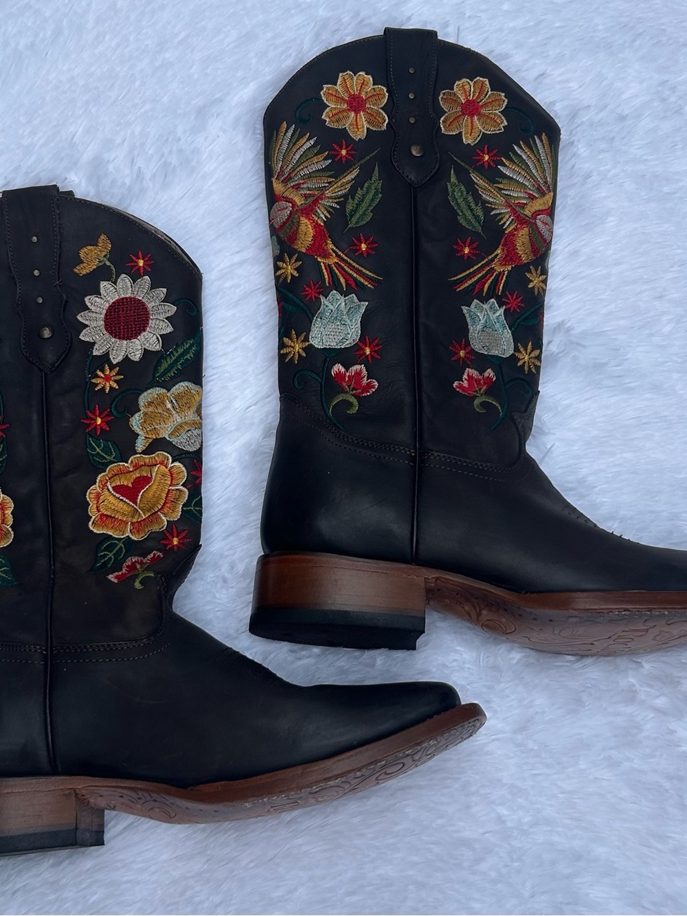 Rock’em Brown Leather Western Boots with Multicolor Floral Embroidery